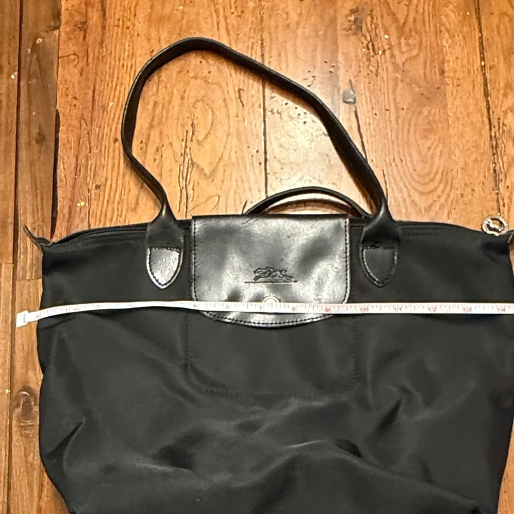 Longchamp Elegant Black Tote - Picture 11 of 14